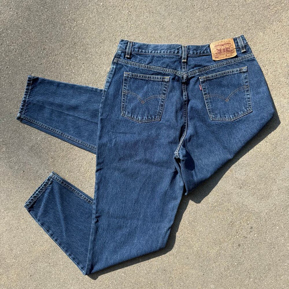 Vintage Y2K Levi's 550 Relaxed Fit Tapered Leg Blue Mom Jeans Ladies 18 W L